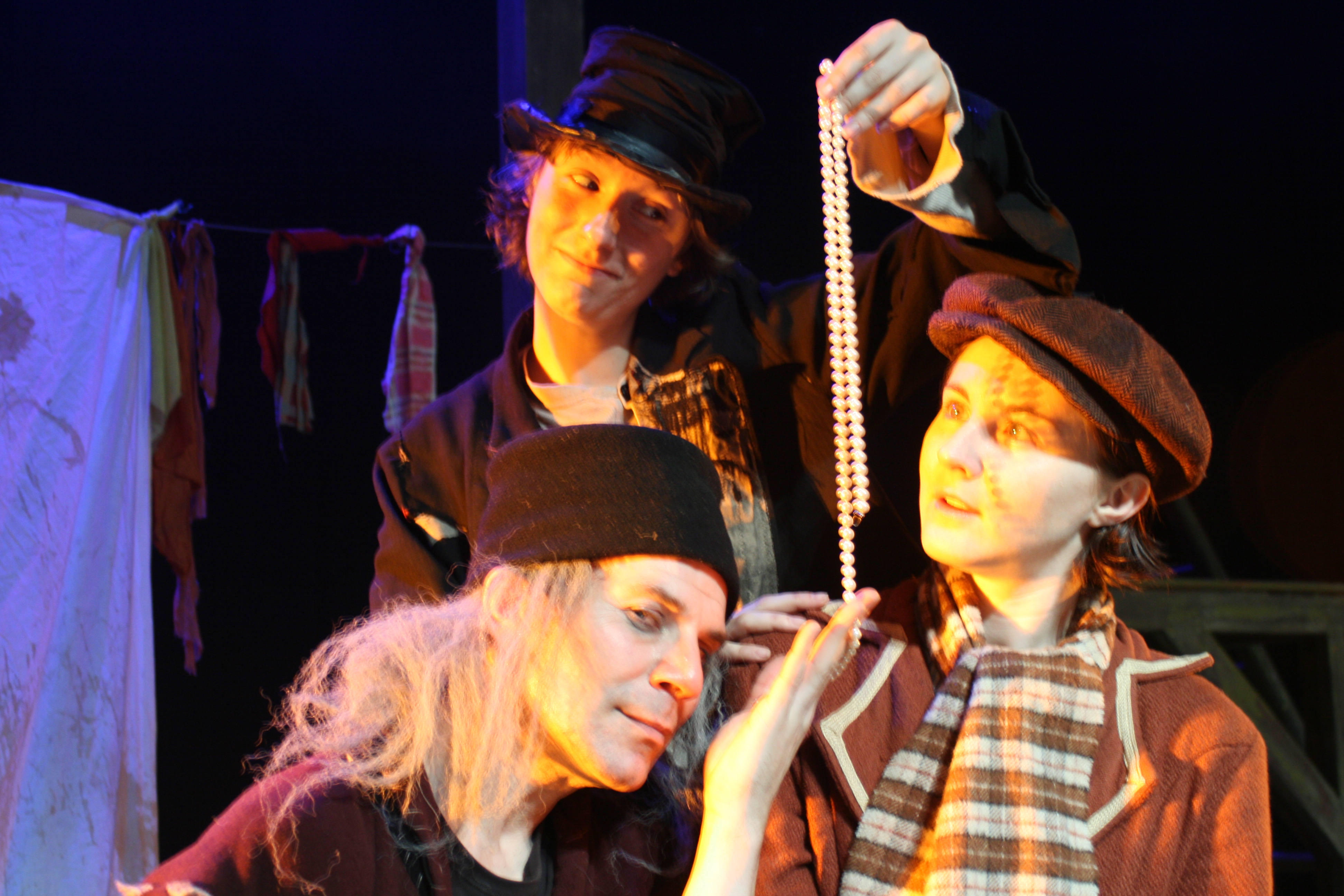 Lưu diễn vở kịch Oliver Twist của nhà văn Charles Dicken tại Việt Nam